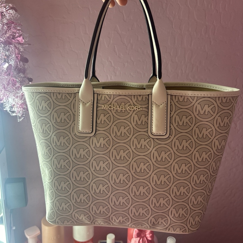Michael Kors Beige Logo Tote